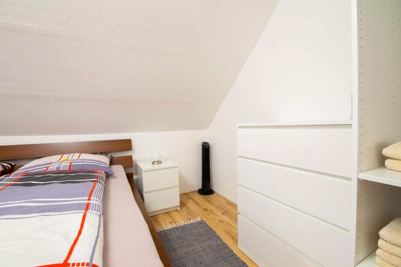 Ferienwohnung Oberhausen Alstaden Exterior foto